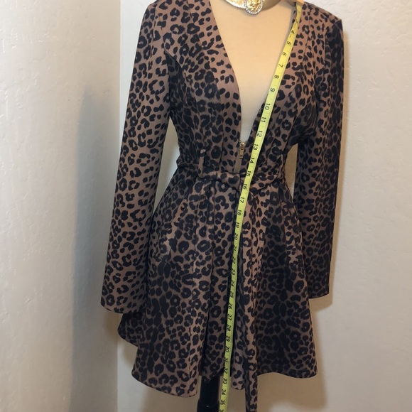 Triple Seven Long Sleeve Leopard Printed Size M. - Picture 10 of 15